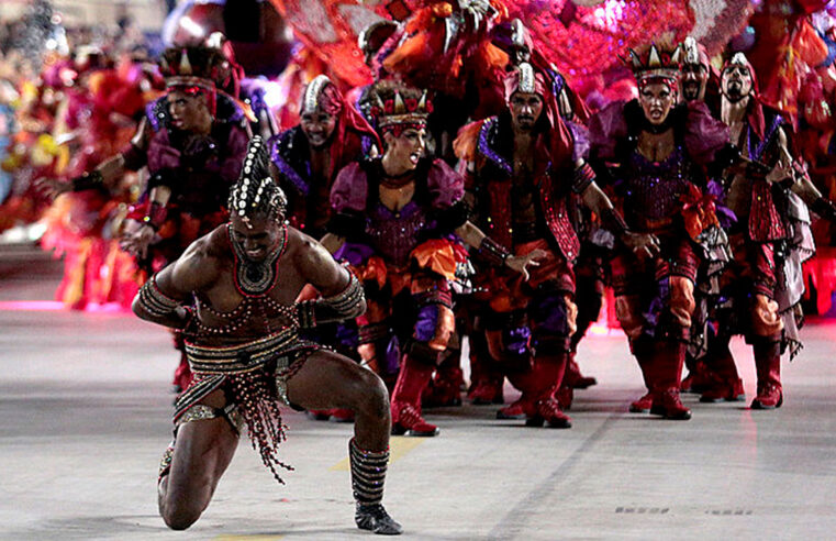 Desfile campeão da Grande Rio vira exposição no Museu de Arte do Rio