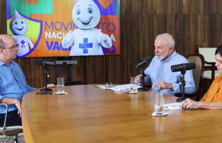 Lula apoia criminalização de quem espalha fake news sobre vacinação