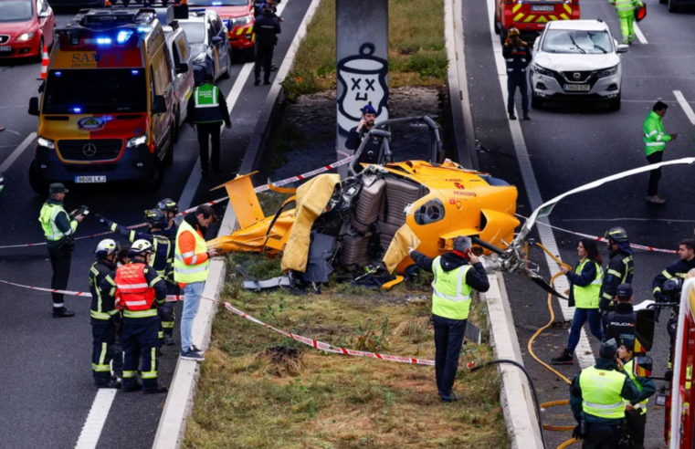 Helicóptero cai em rodovia de Madri e deixa feridos