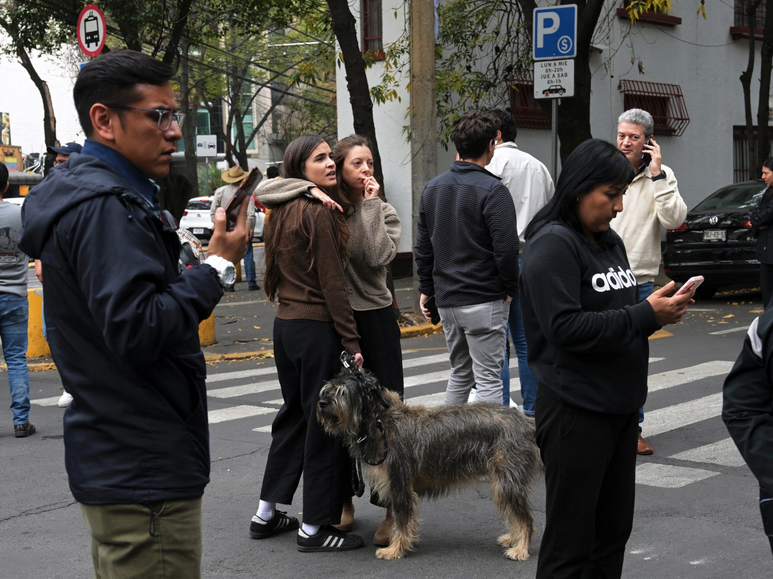 Terremoto de magnitude 5,7 atinge região central do México