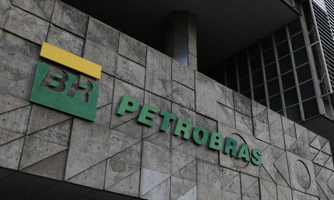 Petrobras divulga edital de concurso