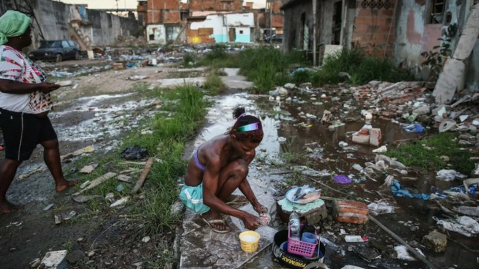 Percentual de pessoas em situação de pobreza cai para 31,6%, afirma IBGE