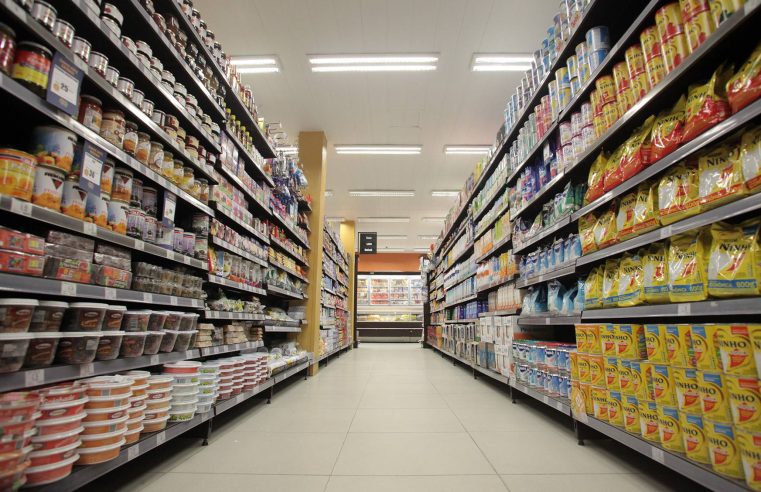 Vendas de supermercados têm alta de 3% em 2023 