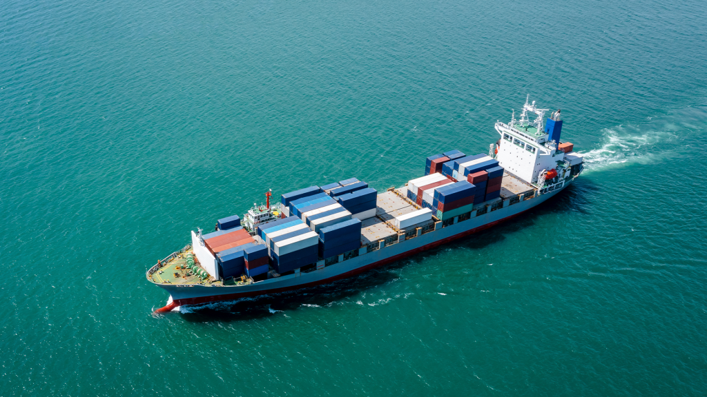 Após ataques, Catar suspende transporte de gás no Mar Vermelho