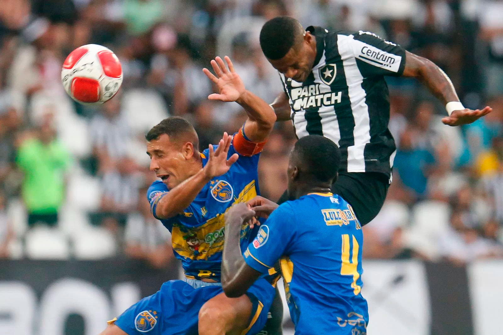 #Carioca2024: Botafogo vence Sampaio Corrêa-RJ por 2 a 0 e assume segundo lugar na tabela