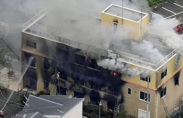 Homem é condenado à morte no Japão após incendiar estúdio e matar 36 pessoas