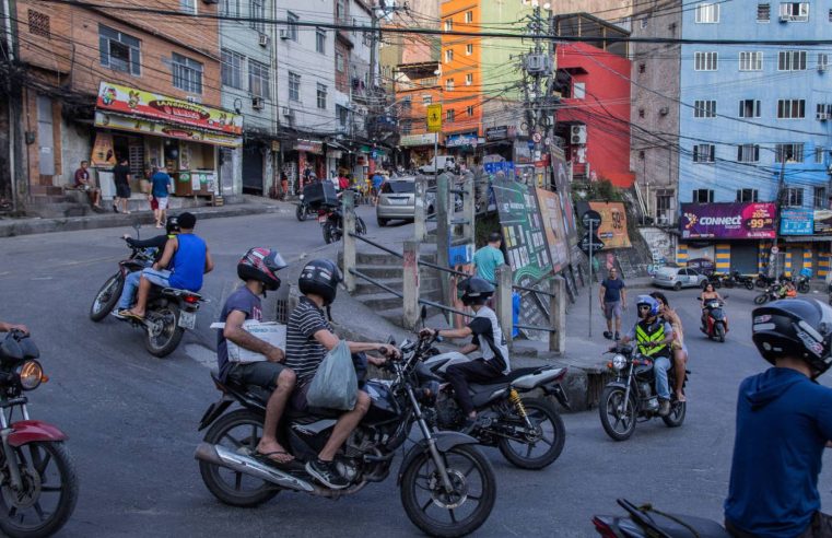 Mototour: a nova sensação de turismo na Rocinha, a maior favela do Rio de Janeiro