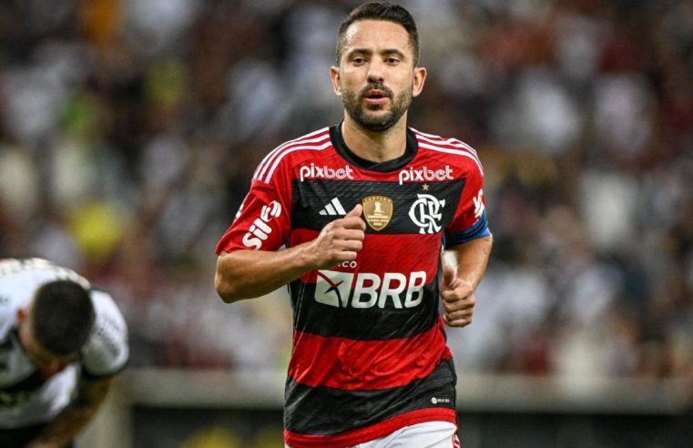 Everton Ribeiro fecha acordo para jogar por dois anos no Bahia