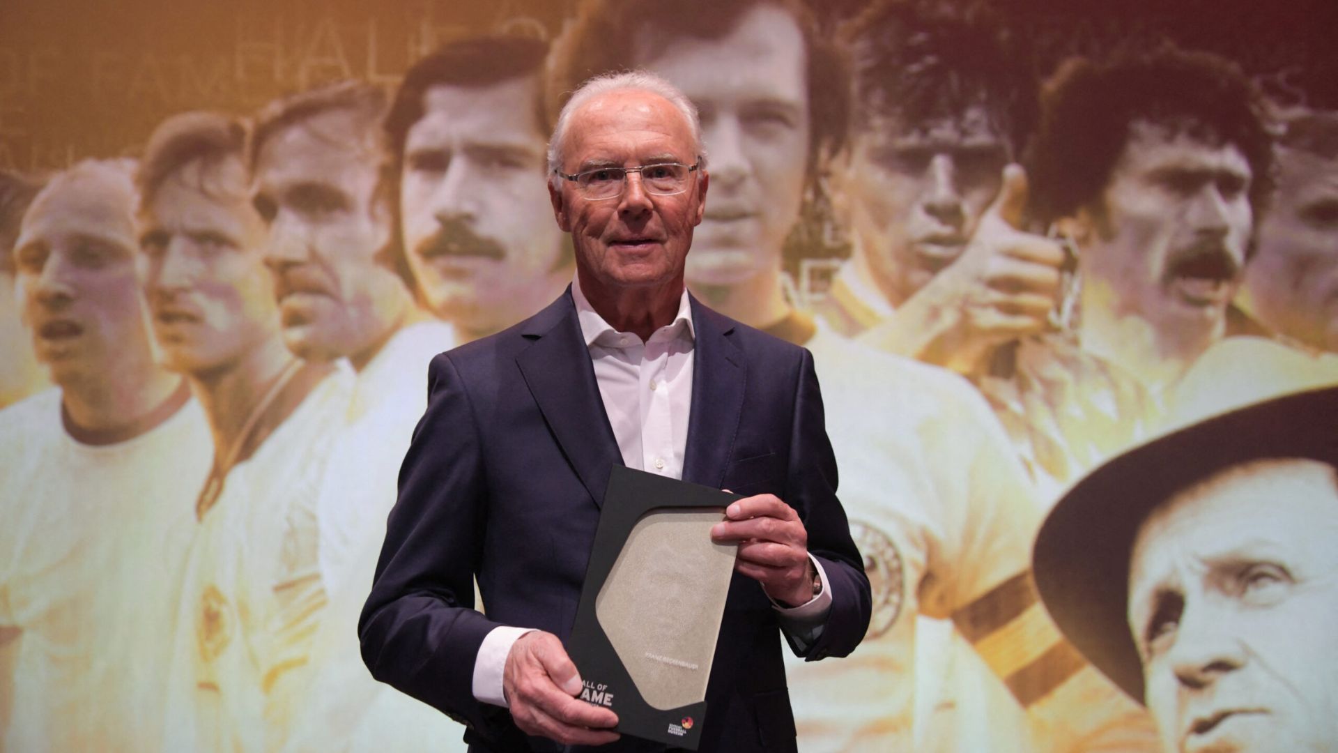 Morre Franz Beckenbauer, ídolo da seleção alemã, aos 78 anos