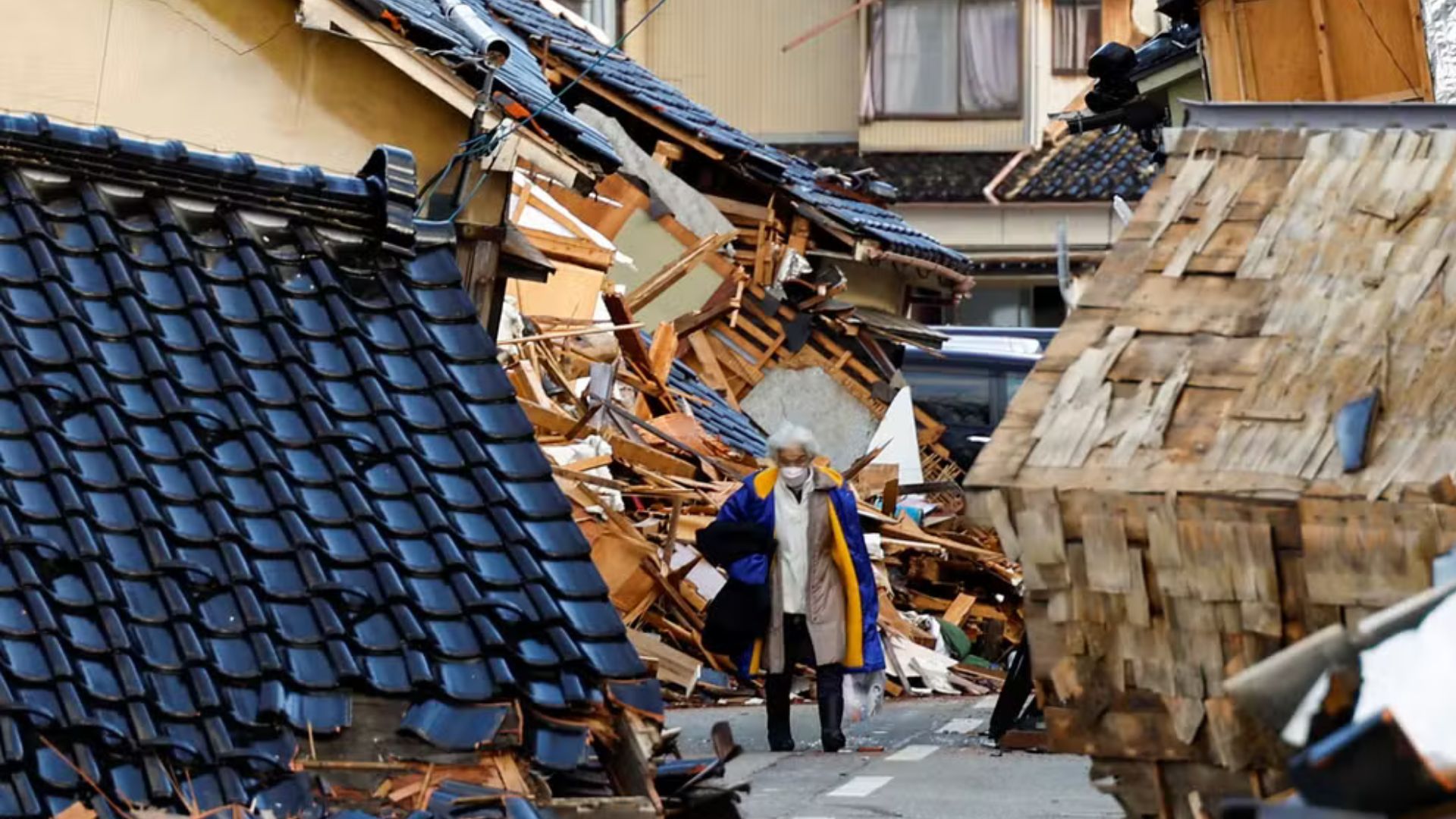 Sobe para 200 o número de mortos em terremoto no Japão