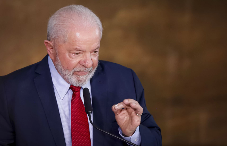 Lula sugere ‘pacote’ de medidas ambientais para combater queimadas e incêndios no Brasil