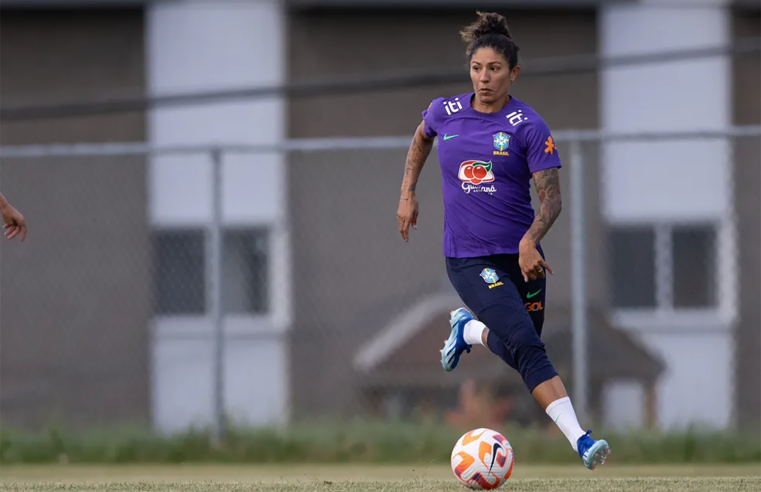 Flamengo fecha com Cristiane para a temporada, que deve treinar já essa semana