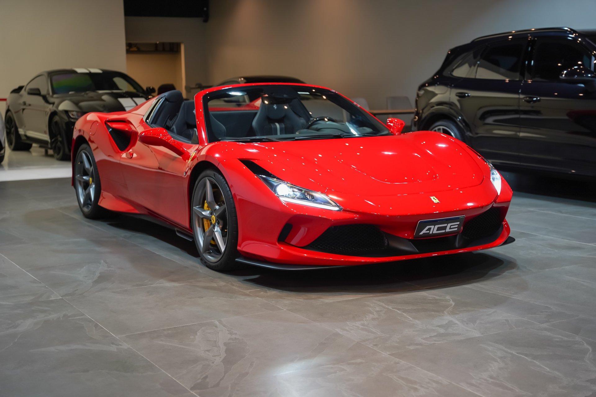 Pechincha: leilão da Receita Federal tem Ferrari F8 Spider de R$ 5 mi . Lance inicial é de R$ 1,2 mi