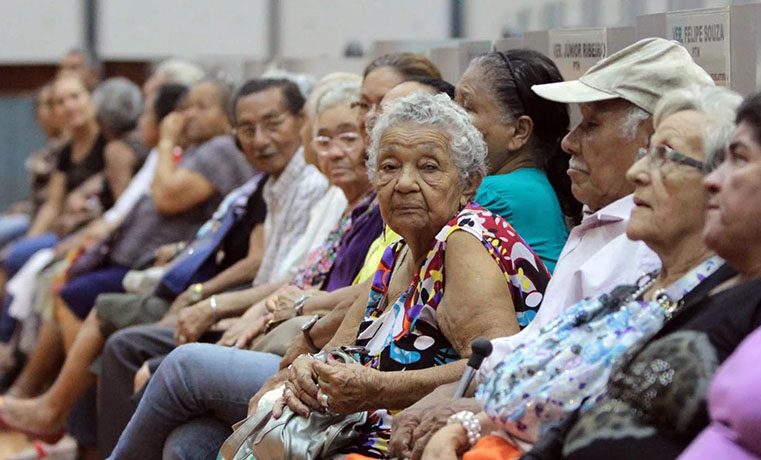 Morte de idosos por quedas quase dobrou nos últimos 10 anos no Brasil