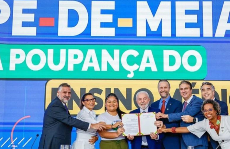 Pé de Meia: Programa pagará 2 mil por ano para alunos do ensino médio