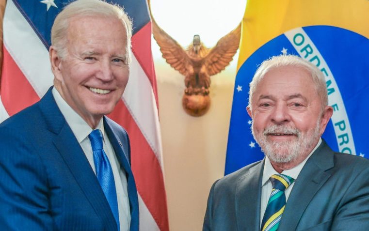 Lula convida Joe Biden para uma visita ao Brasil