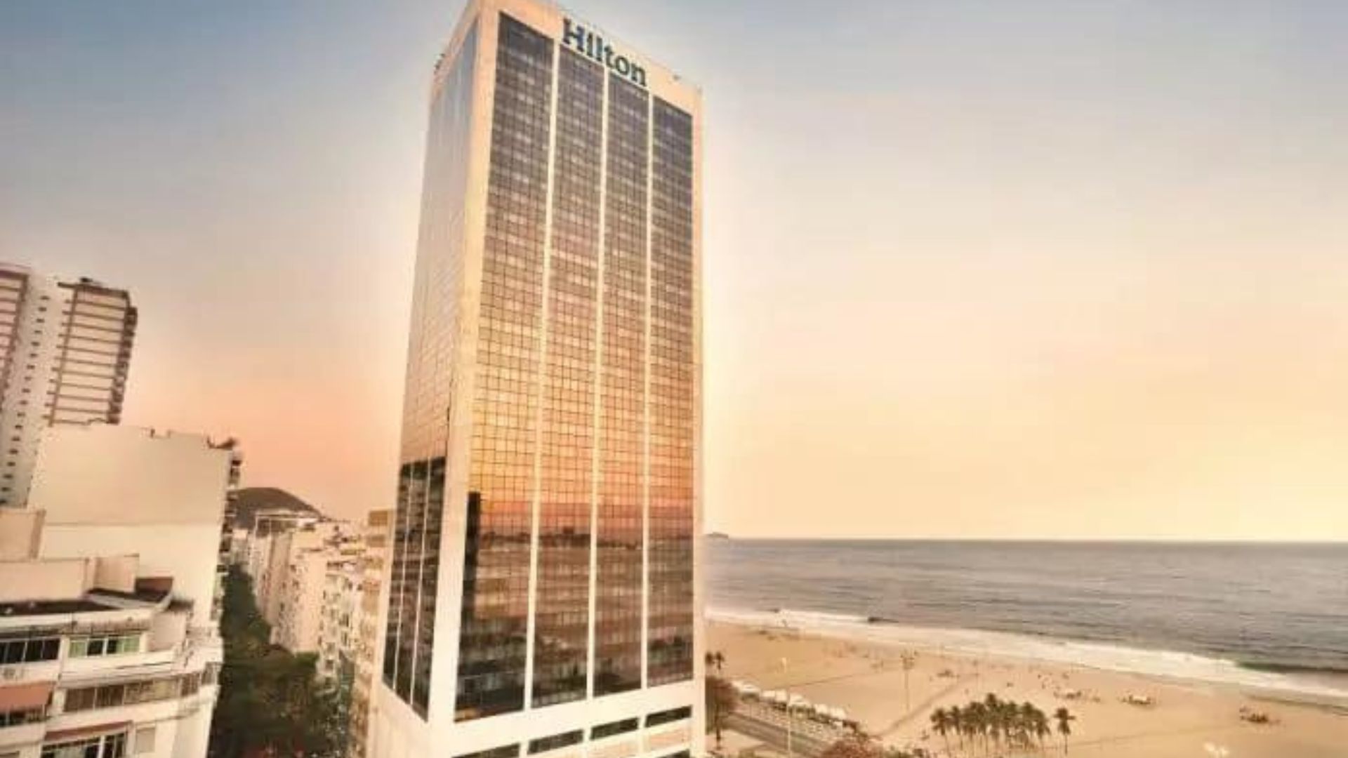 Hilton Copacabana é vendido por R$ 500 milhões