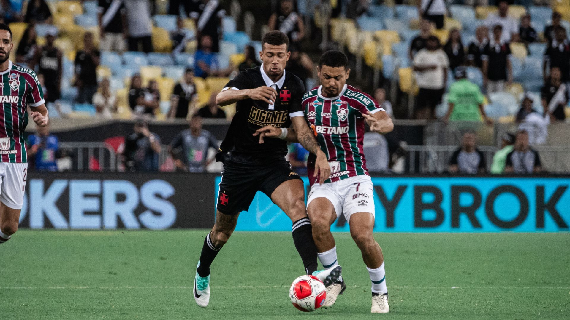 #Carioca2024: Fluminense empata em 0 a 0 com o Vasco em jogo polêmico