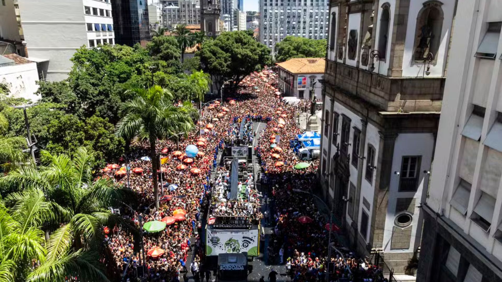 PM prende 160 pessoas e apreende 23 adolescentes no fim de semana de carnaval