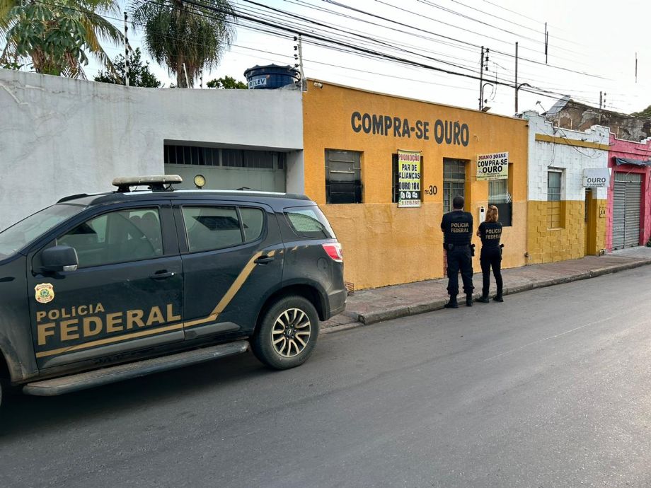 Ambulância transportando maconha deflagra operação da Polícia Federal