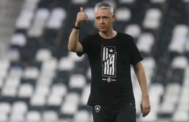 Tiago Nunes é demitido do Botafogo após mais um resultado negativo