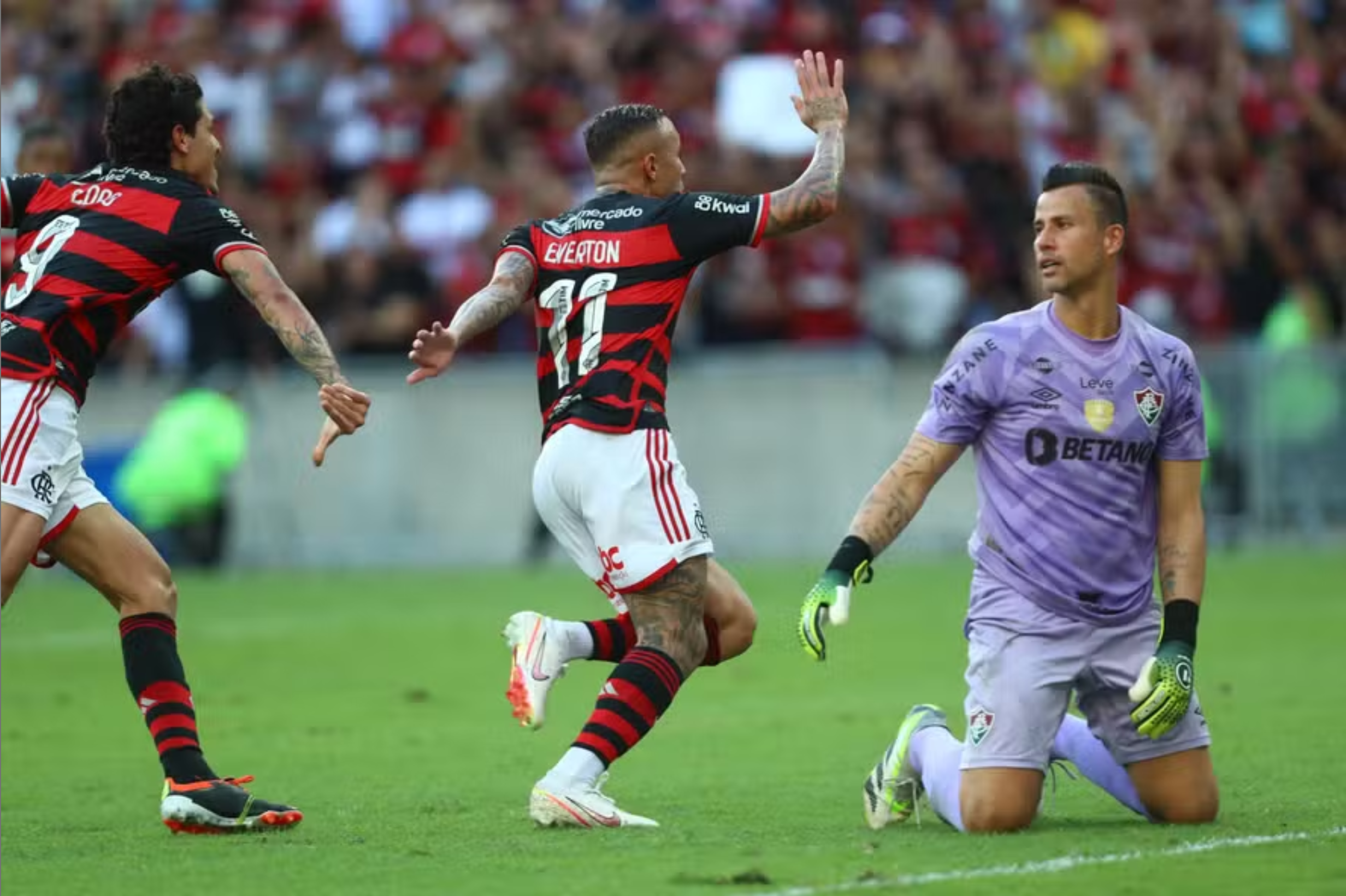 #Carioca2024: Flamengo se isola na liderança após vencer Fluminense por 2 a 0