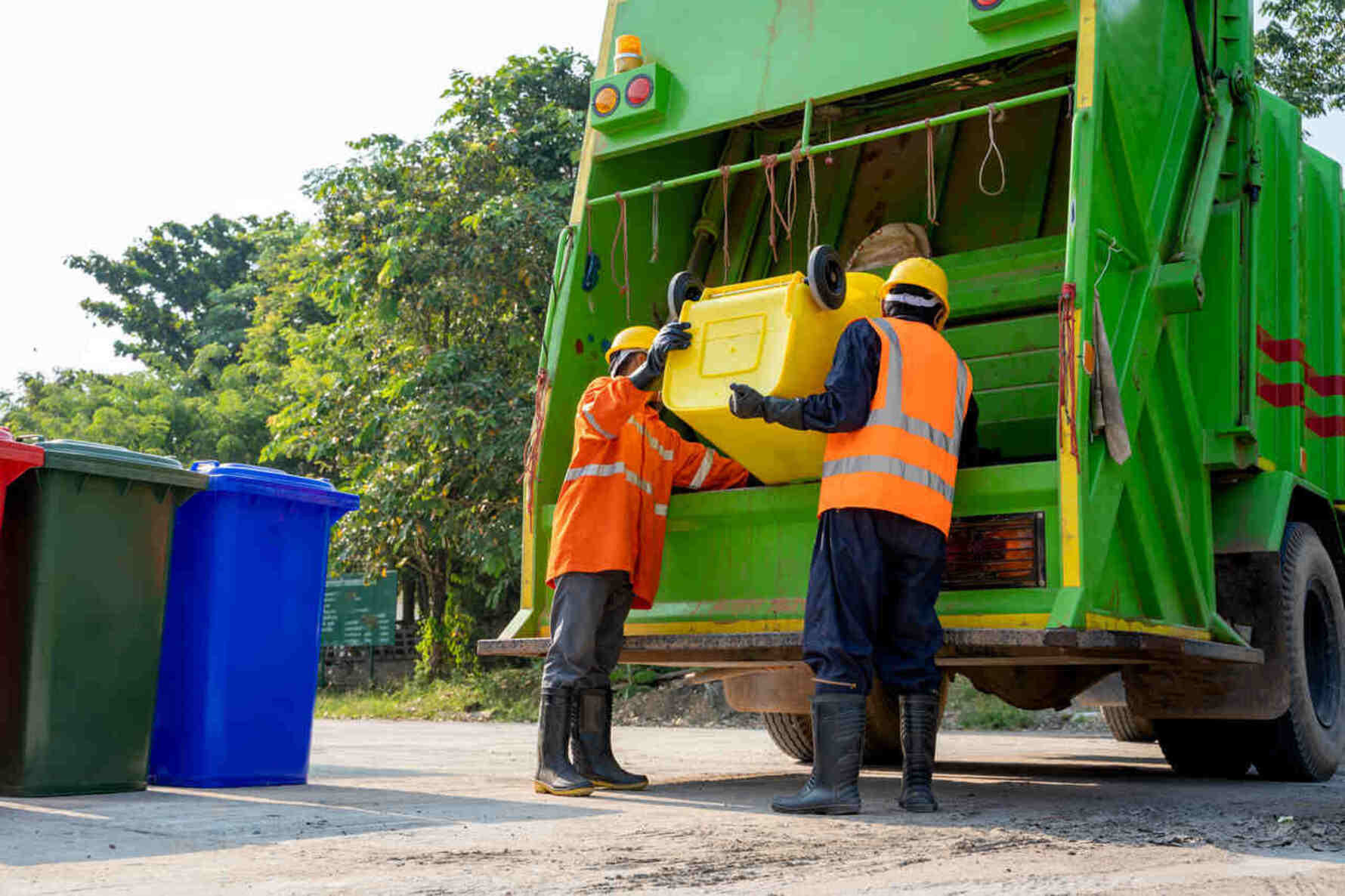 Mais de 90% dos brasileiros contam com serviço de coleta de lixo