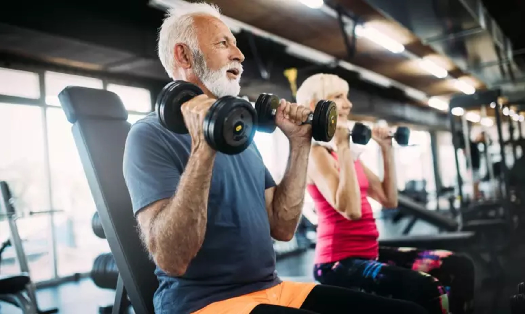 Musculação melhora sintomas de depressão e ansiedade em idosos 