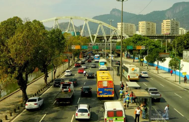 CET-Rio monta esquema de trânsito para obras na via férrea na Av. Francisco Bicalho