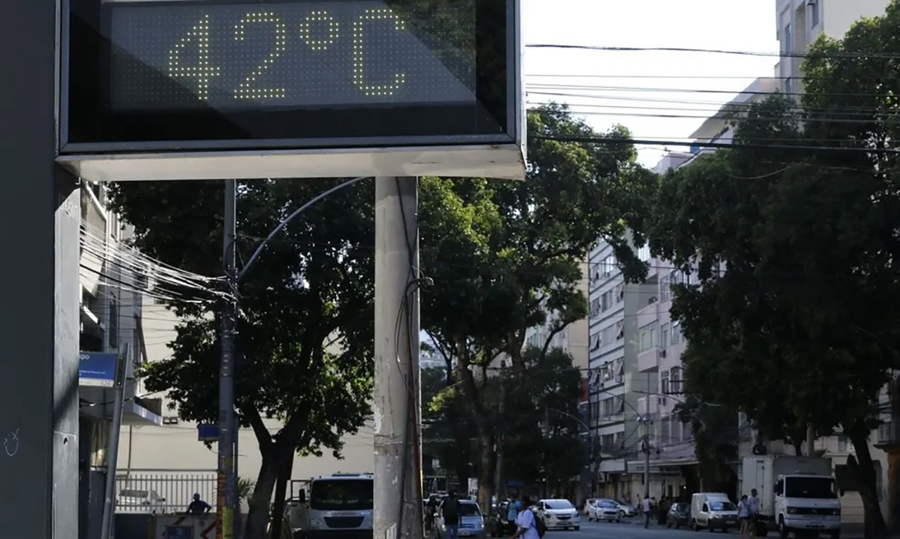 Rio atinge máxima de 42 graus e chega no segundo nível de protocolo de calor