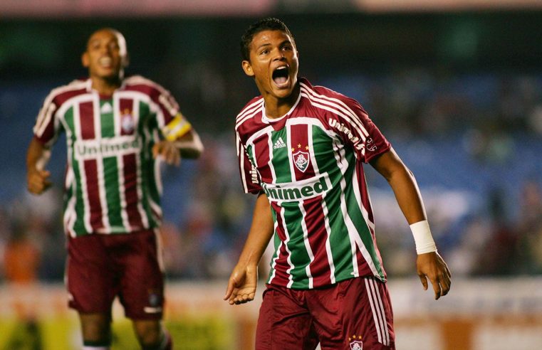 Fluminense aguarda decisão do Chelsea para avançar na contratação de Thiago Silva