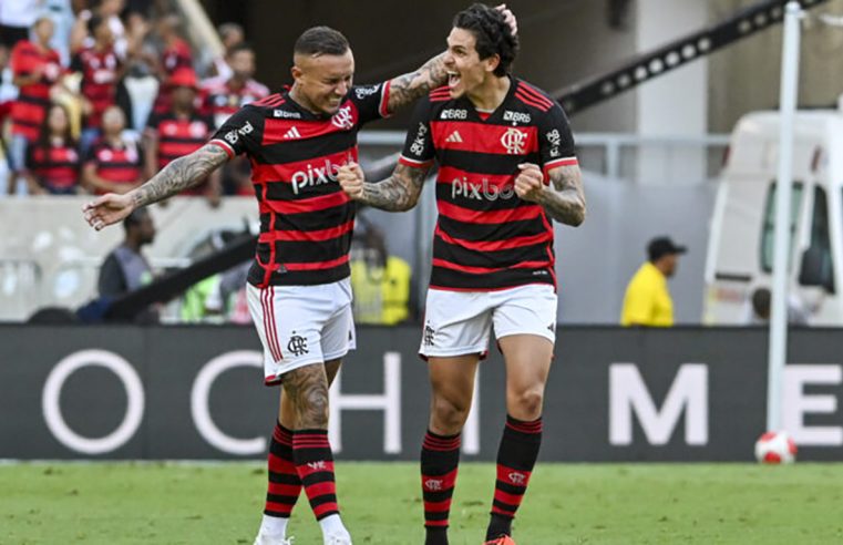 Flamengo empata com Fluminense em 0 X 0 e vai à final do Carioca