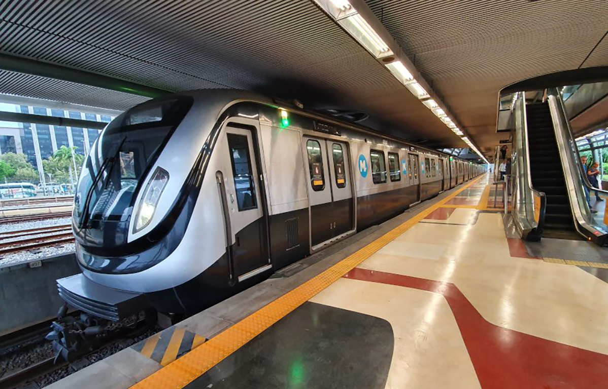 Metrô passa a custar R$ 7,50