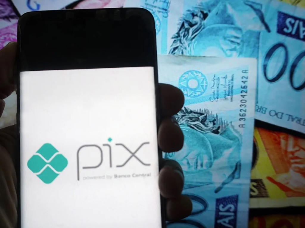 Pix por aproximação está previsto para 2025, com novas funcionalidades que vão simplificar pagamentos online