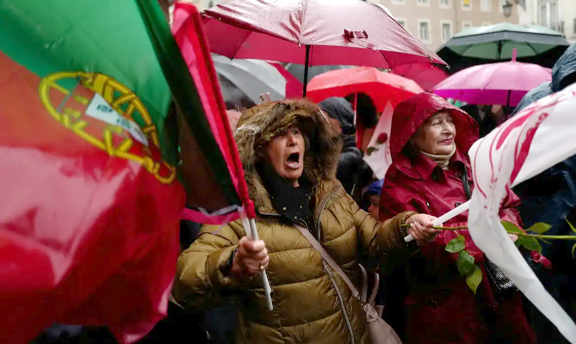 Eleições terminam em Portugal com alto índice de abstenção