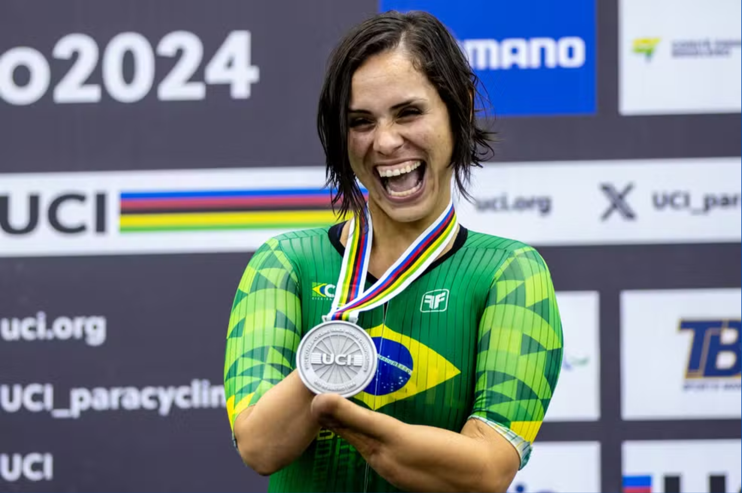 Sabrina Custódio ganha a prata no Mundial de Paraciclismo depois de lesão na clavícula