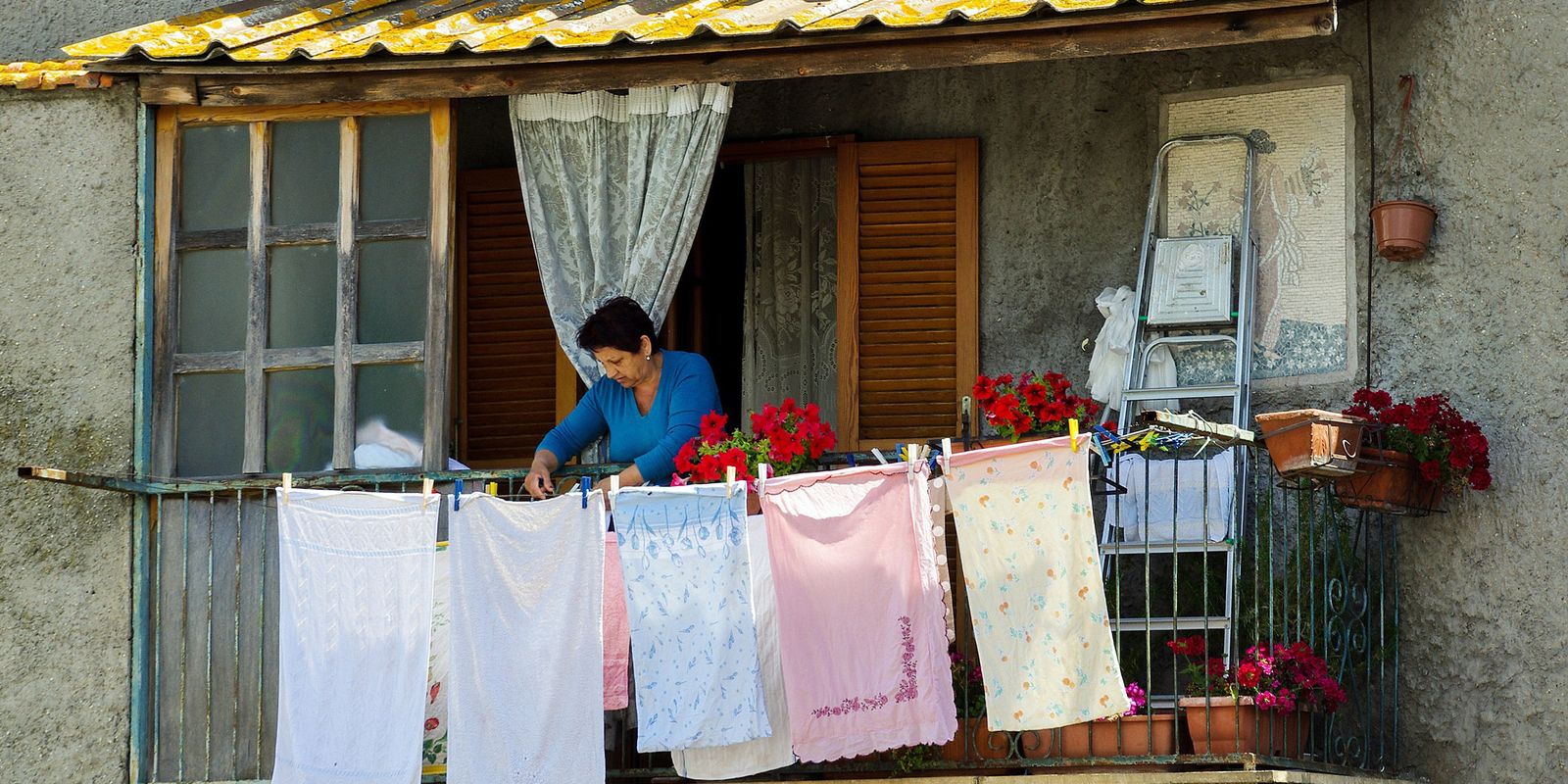 Empreendedoras gastam 3 vezes mais tempo que homens em serviços domésticos