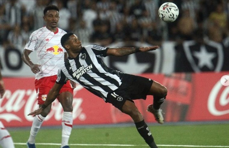 Botafogo vence Red Bull Bragantino e se aproxima da fase de grupos da Libertadores