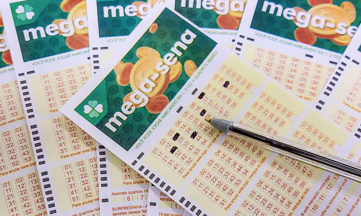 Mega-Sena acumula mais uma vez e prêmio vai a R$ 120 milhões