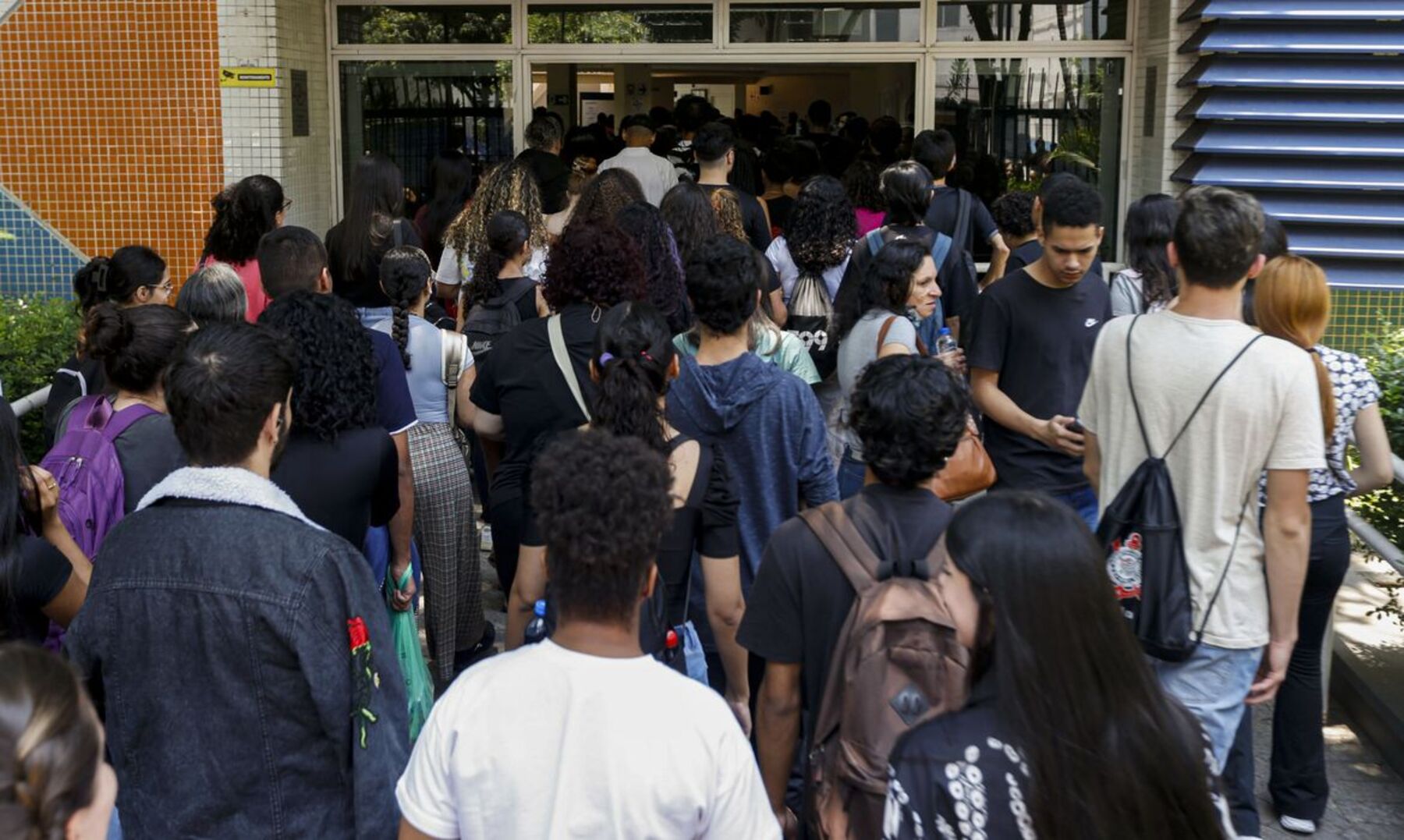 Estudantes podem consultar Pé-de-Meia a partir desse mês