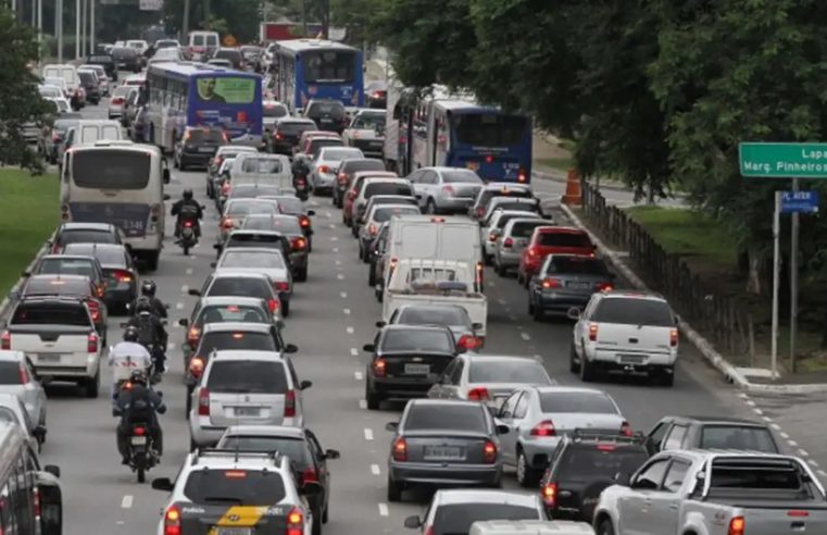 Senado aprova isenção de IPVA para carros com mais de 20 anos