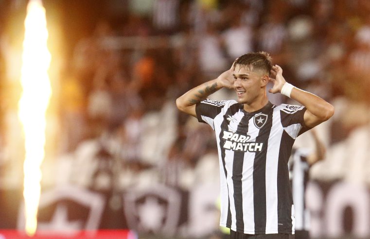 Botafogo vence Atlético-GO por 1 a 0 e quebra jejum de 6 meses sem vitórias pelo Brasileirão