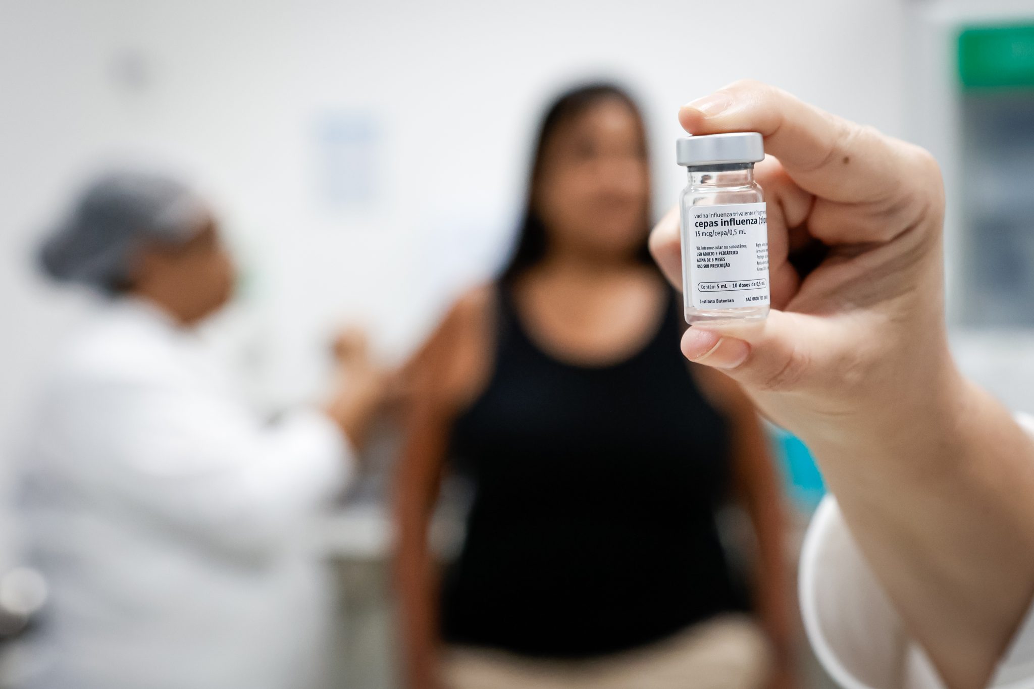 Mercadão de Madureira e Saara ganham pontos de vacinação contra gripe Influenza