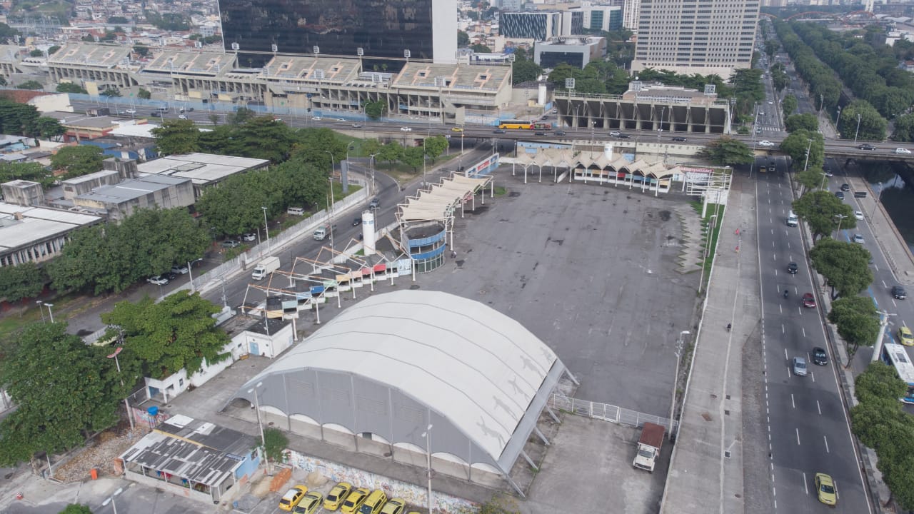 Prefeitura abre Terreirão do Samba para estacionar ônibus fretados para show da Madonna