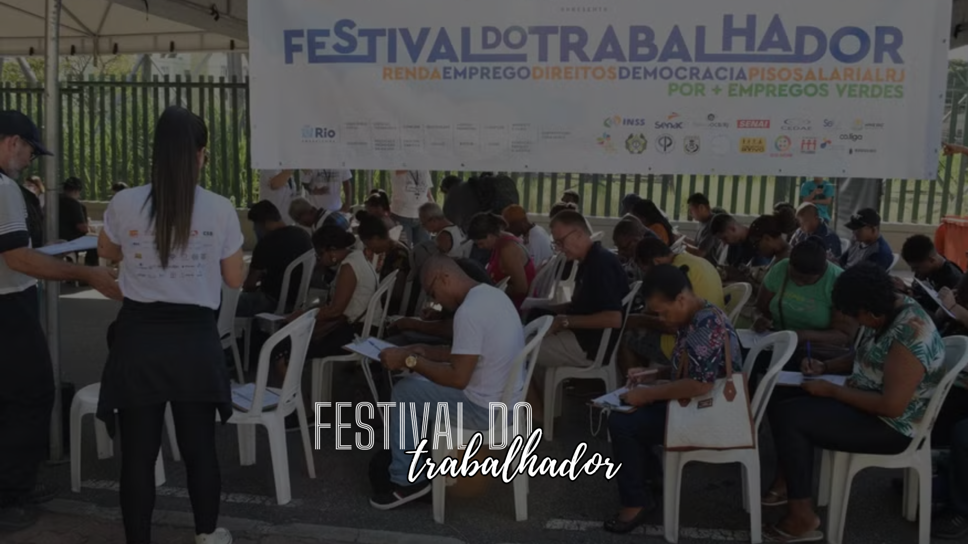 Festival do Trabalhador: Fundo de Quintal, Clareou e bateria do Império Serrano fazem show em Madureira