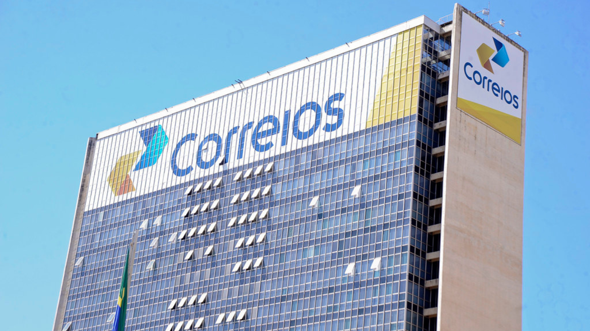 Correios abre concurso para cargos de níveis médio e superior