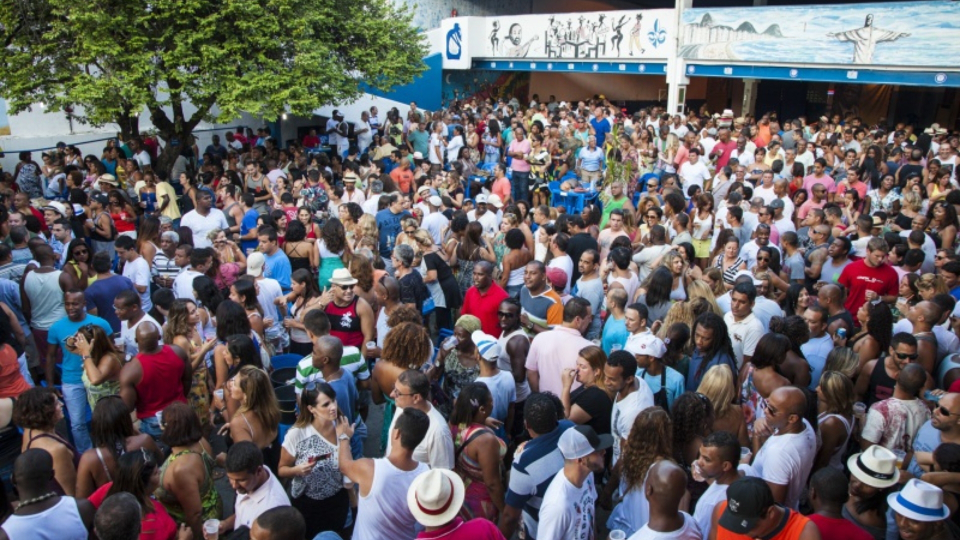 Samba do Trabalhador festeja feriado no Centro do Rio