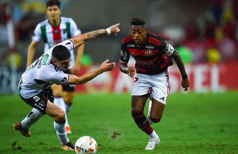 Com show de Pedro, Flamengo vence Palestino por 2 a 0 na Libertadores