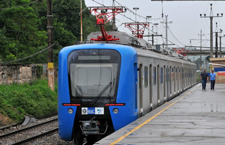 Trem descarrila próximo à estação Pavuna/São João de Meriti e intervalo no ramal Belford Roxo chega a 80 minutos