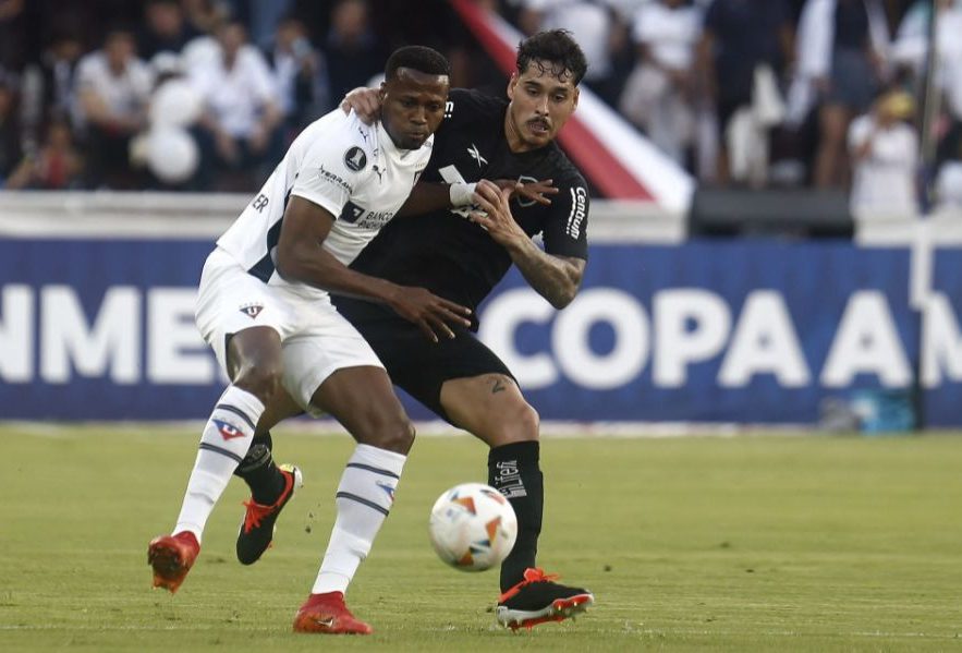 Botafogo perde por 1×0 para LDU em estreia de Artur Jorge